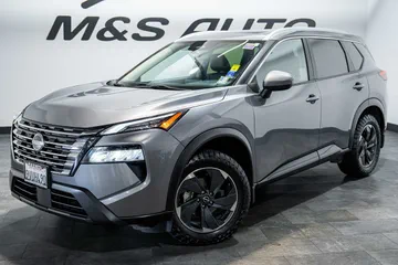 2024 Nissan Rogue SV thumbnail