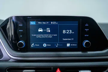 2022 Hyundai Sonata SE thumbnail