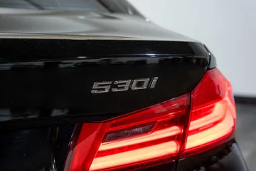 2017 BMW 5 Series 530i thumbnail