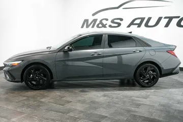 2026 Hyundai Elantra SEL Sport thumbnail