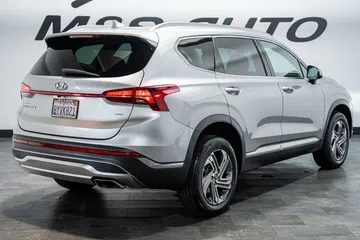 2021 Hyundai Santa Fe SEL thumbnail