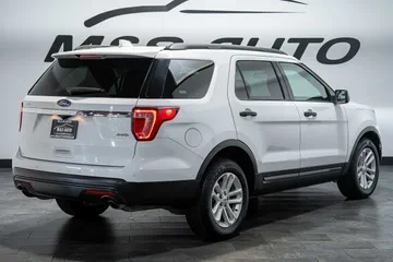 2016 Ford Explorer Base thumbnail