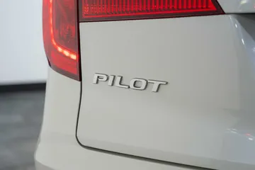 2018 Honda Pilot EX-L thumbnail