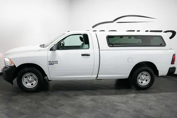 2023 Ram 1500 Tradesman thumbnail