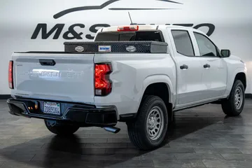 2026 Chevrolet Colorado WT thumbnail