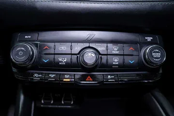 2022 Dodge Durango SXT thumbnail