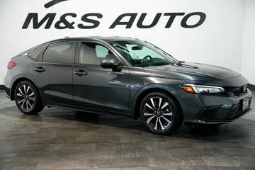 2022 Honda Civic EX-L thumbnail