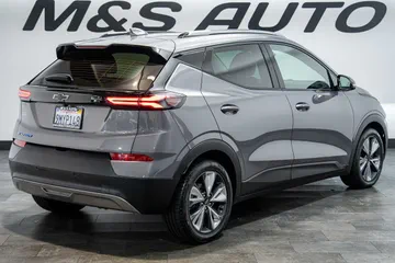 2023 Chevrolet Bolt LT thumbnail