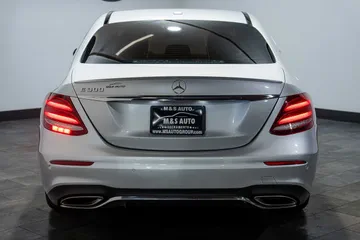 2019 Mercedes-Benz E-Class E300 thumbnail