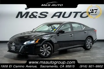 2023 Nissan Altima 2.5 S thumbnail
