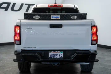 2026 Chevrolet Colorado WT thumbnail