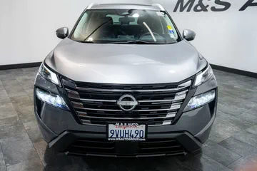 2024 Nissan Rogue SV thumbnail