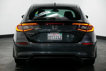 2022 Honda Civic EX-L thumbnail