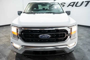 2021 Ford F-150 XLT thumbnail
