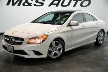 2016 Mercedes-Benz CLA 250 thumbnail