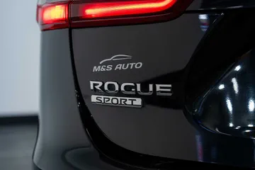 2022 Nissan Rogue S thumbnail
