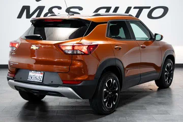 2021 Chevrolet Trailblazer LT thumbnail
