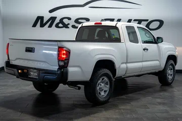 2021 Toyota Tacoma SR thumbnail