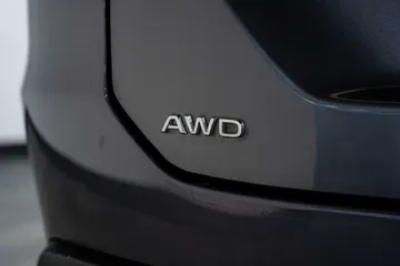 2024 Honda Pilot Touring thumbnail