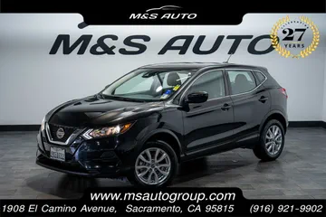 2022 Nissan Rogue S thumbnail