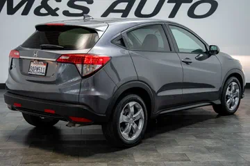 2022 Honda HR-V LX thumbnail