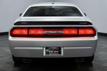 2010 Dodge Challenger SRT8 thumbnail