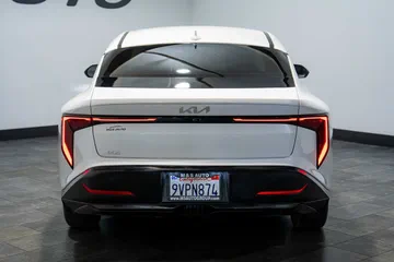 2025 Kia K4 LX thumbnail