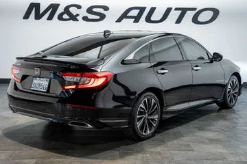 2022 Honda Accord Sport thumbnail