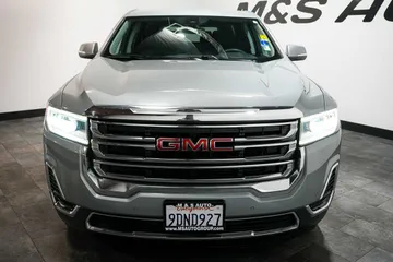 2023 GMC Acadia SLE thumbnail