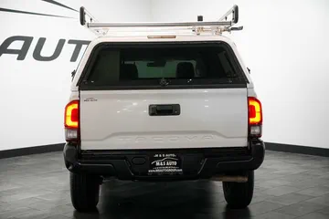 2021 Toyota Tacoma SR thumbnail