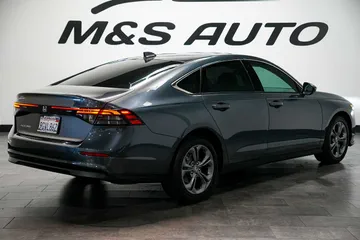 2023 Honda Accord EX thumbnail
