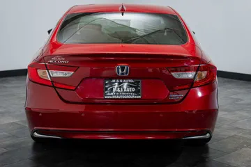2021 Honda Accord Touring thumbnail
