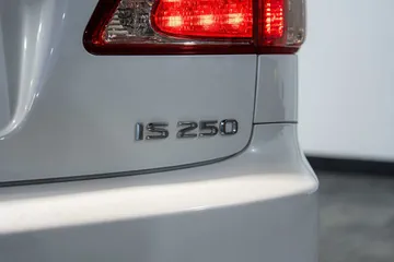 2013 Lexus IS Sport thumbnail