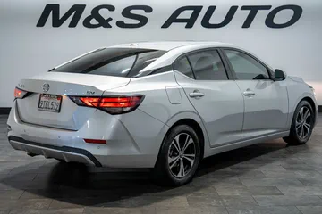 2023 Nissan Sentra SV thumbnail