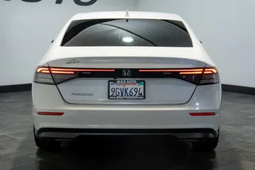 2023 Honda Accord LX thumbnail