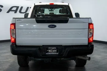 2022 Ford Super Duty XL thumbnail