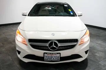 2016 Mercedes-Benz CLA 250 thumbnail