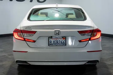 2019 Honda Accord LX thumbnail