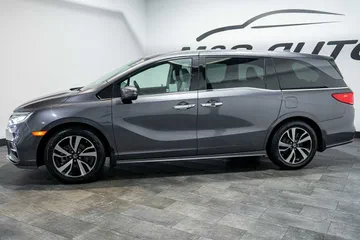 2018 Honda Odyssey Elite thumbnail