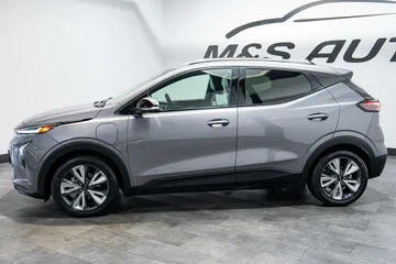 2023 Chevrolet Bolt LT thumbnail