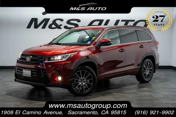 2018 Toyota Highlander SE thumbnail