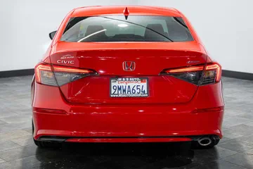 2024 Honda Civic Sport thumbnail