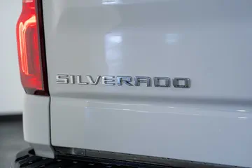 2022 Chevrolet Silverado LT Trail Boss thumbnail