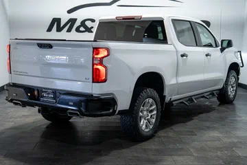 2022 Chevrolet Silverado LT Trail Boss thumbnail