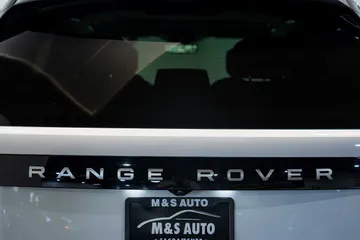 2025 Land Rover Range Rover Autobiography thumbnail