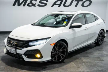 2019 Honda Civic Sport Touring thumbnail