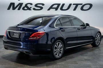 2015 Mercedes-Benz C-Class Sedan thumbnail