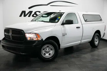 2023 Ram 1500 Tradesman thumbnail