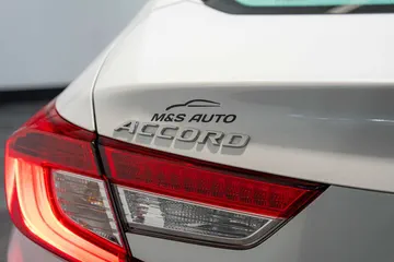 2019 Honda Accord LX thumbnail