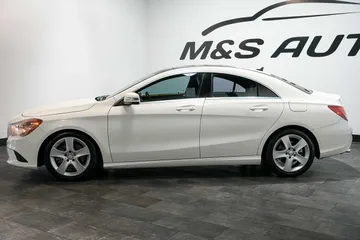 2016 Mercedes-Benz CLA 250 thumbnail